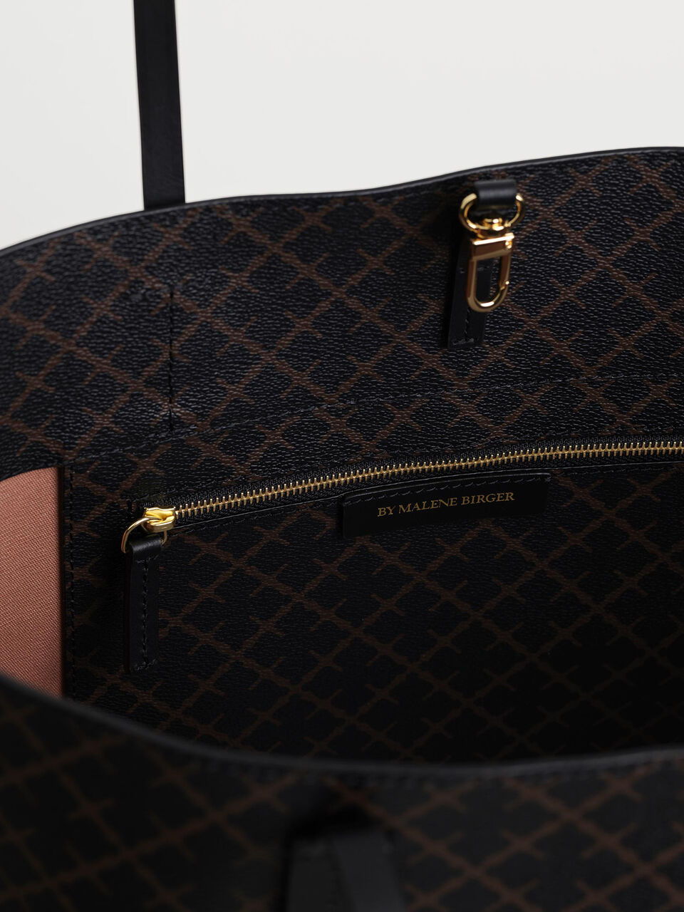 Abigail - Dark Chocolate - By Malene Birger - Tilbehør - VILLOID.no