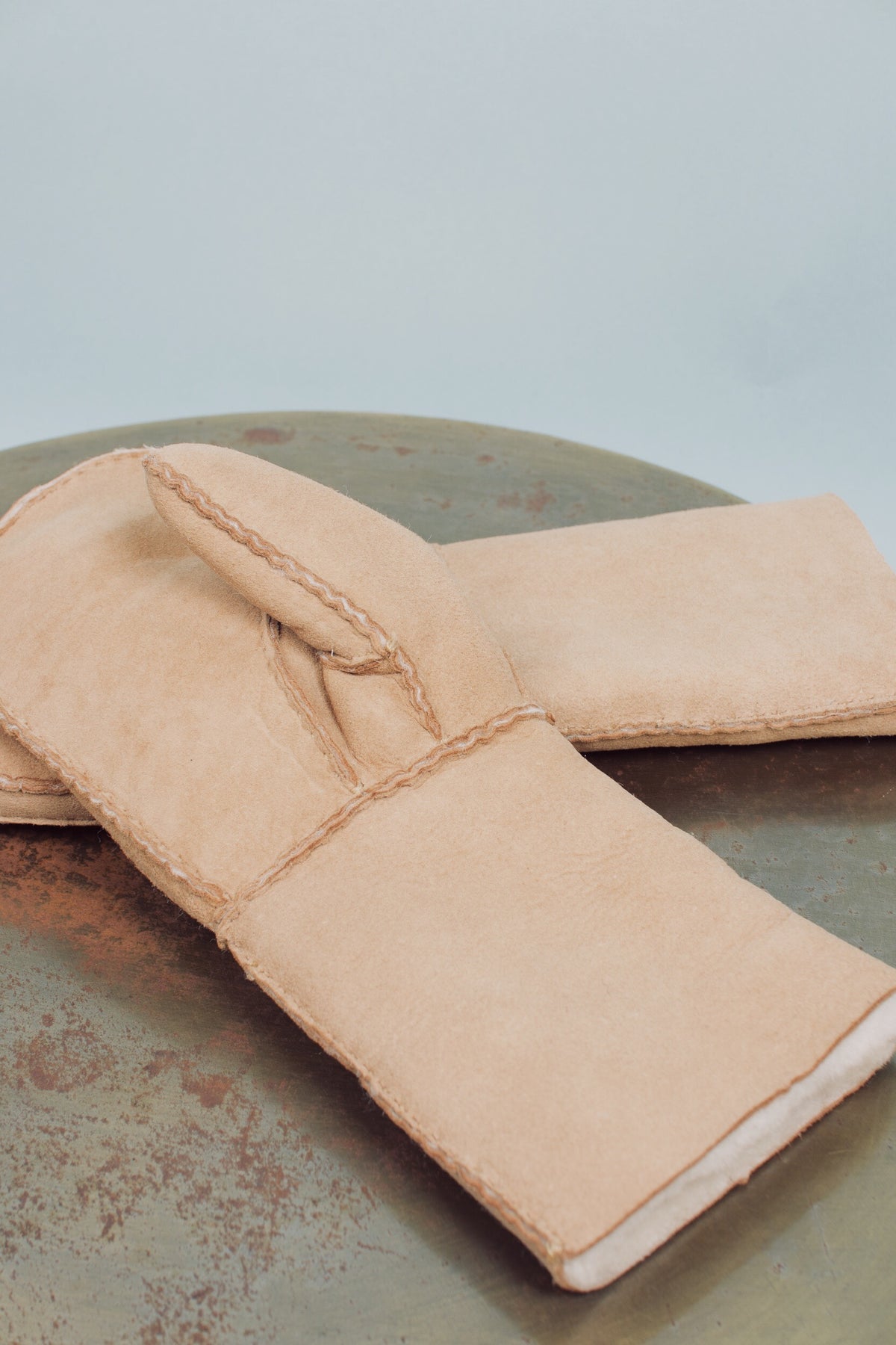 Miss Shearling Suede - Camel - Cedrico - Tilbehør - VILLOID.no
