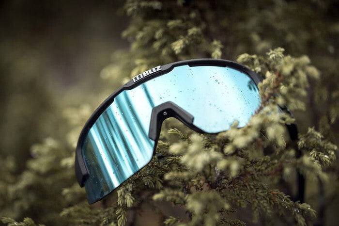 Active Matrix Small - Matt Black - Smoke With Ice Blue Multi