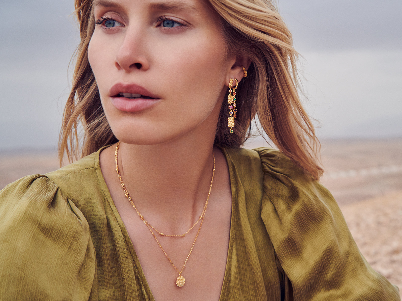 Afon Necklace - Gold - Maanesten - Tilbehør - VILLOID.no