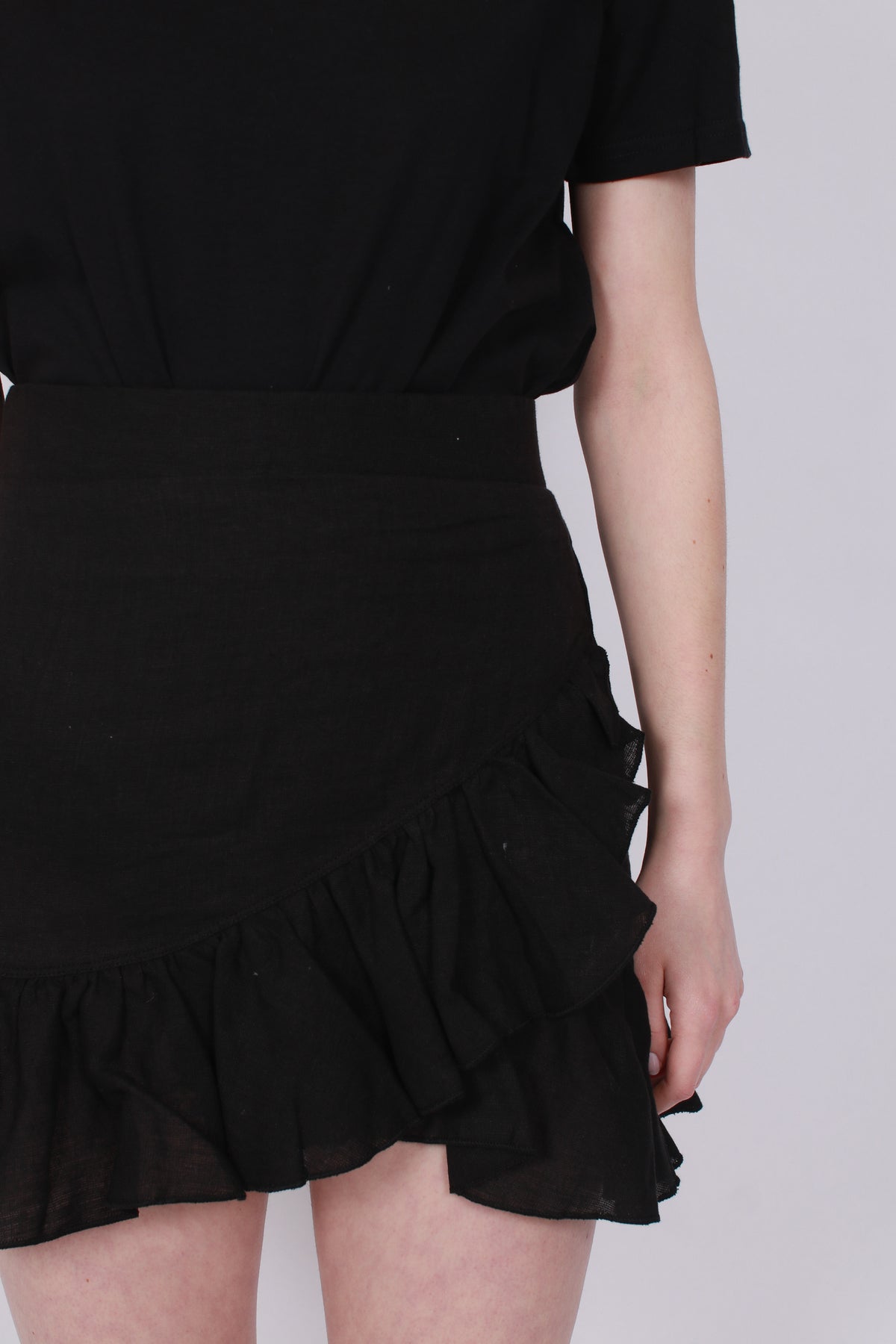 Julli Linen Skirt - Black - Ella & il - Skjørt - VILLOID.no