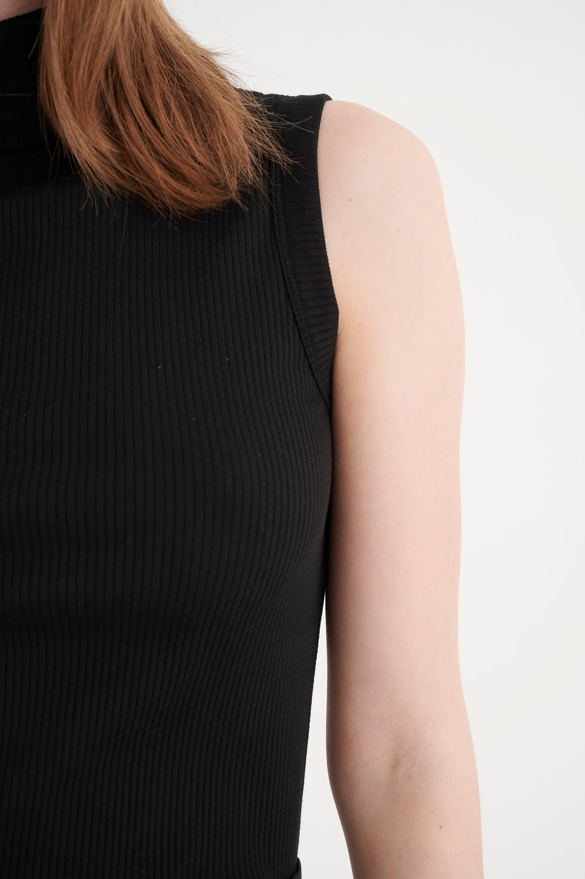 DagnaIW Rollneck Top - Svart
