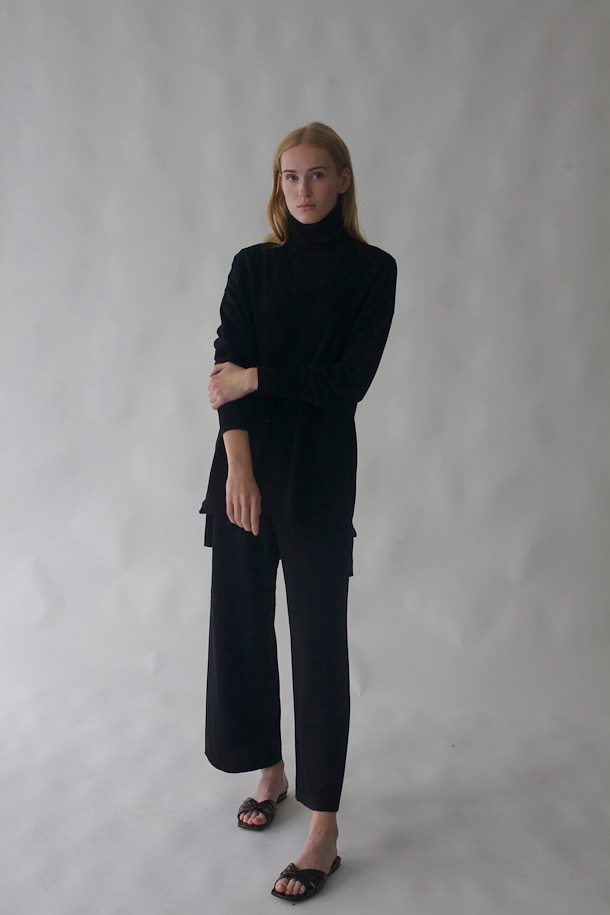 ThelmaGZ Rollneck - Black - Gestuz - Gensere - VILLOID.no