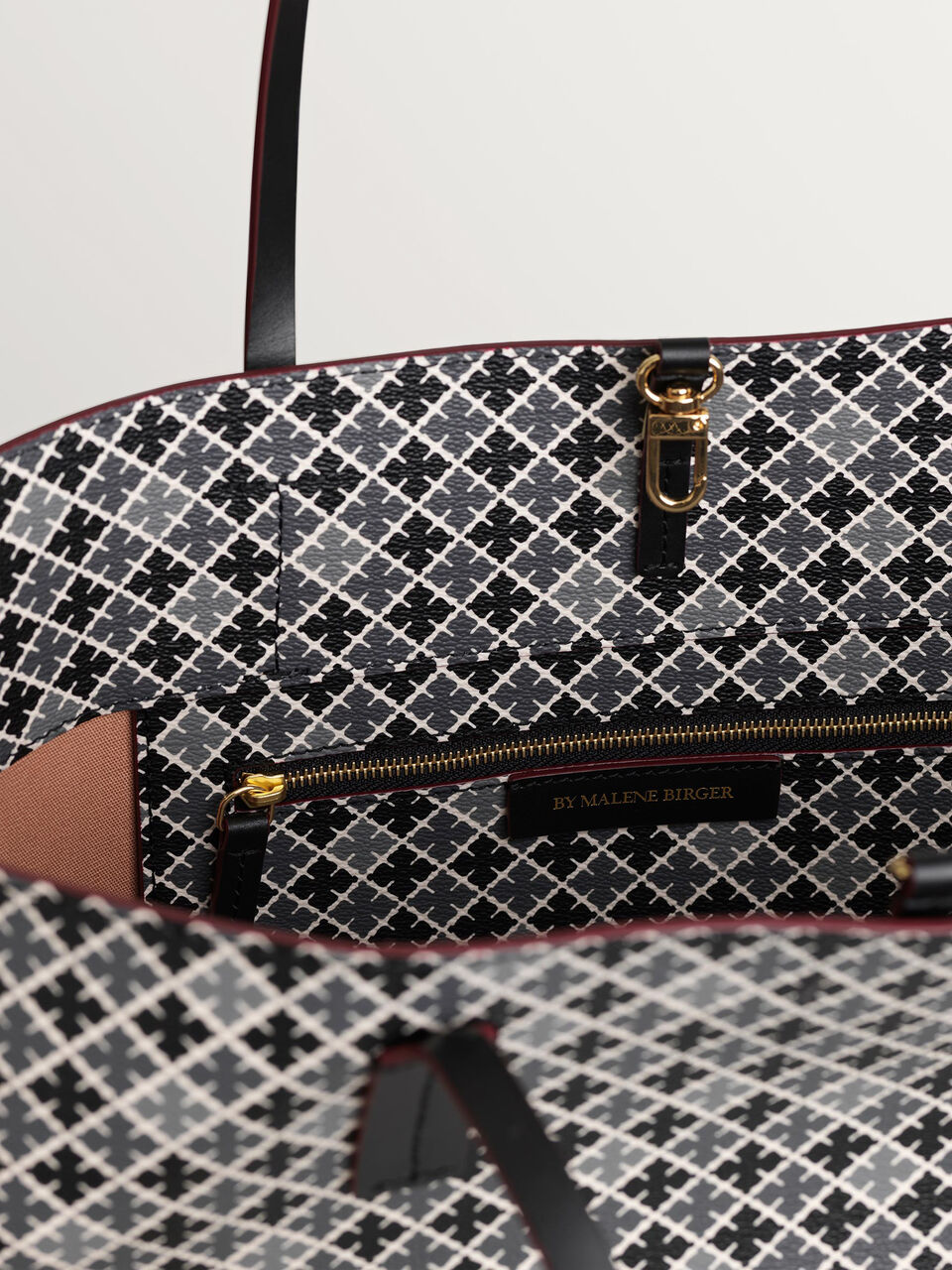 Abigail - Black White Grey - By Malene Birger - Tilbehør - VILLOID.no
