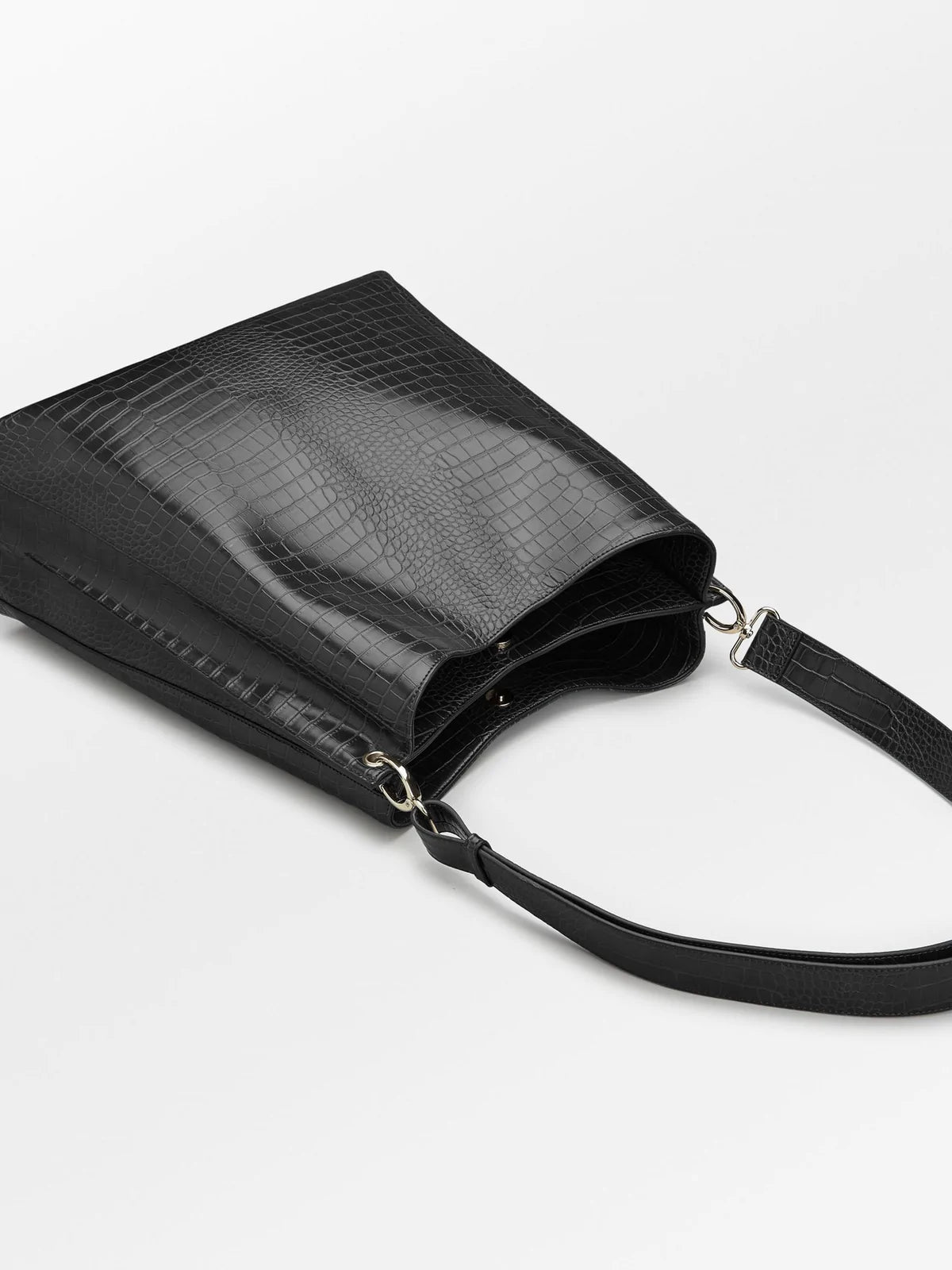 Solid Kayna Bag - Black