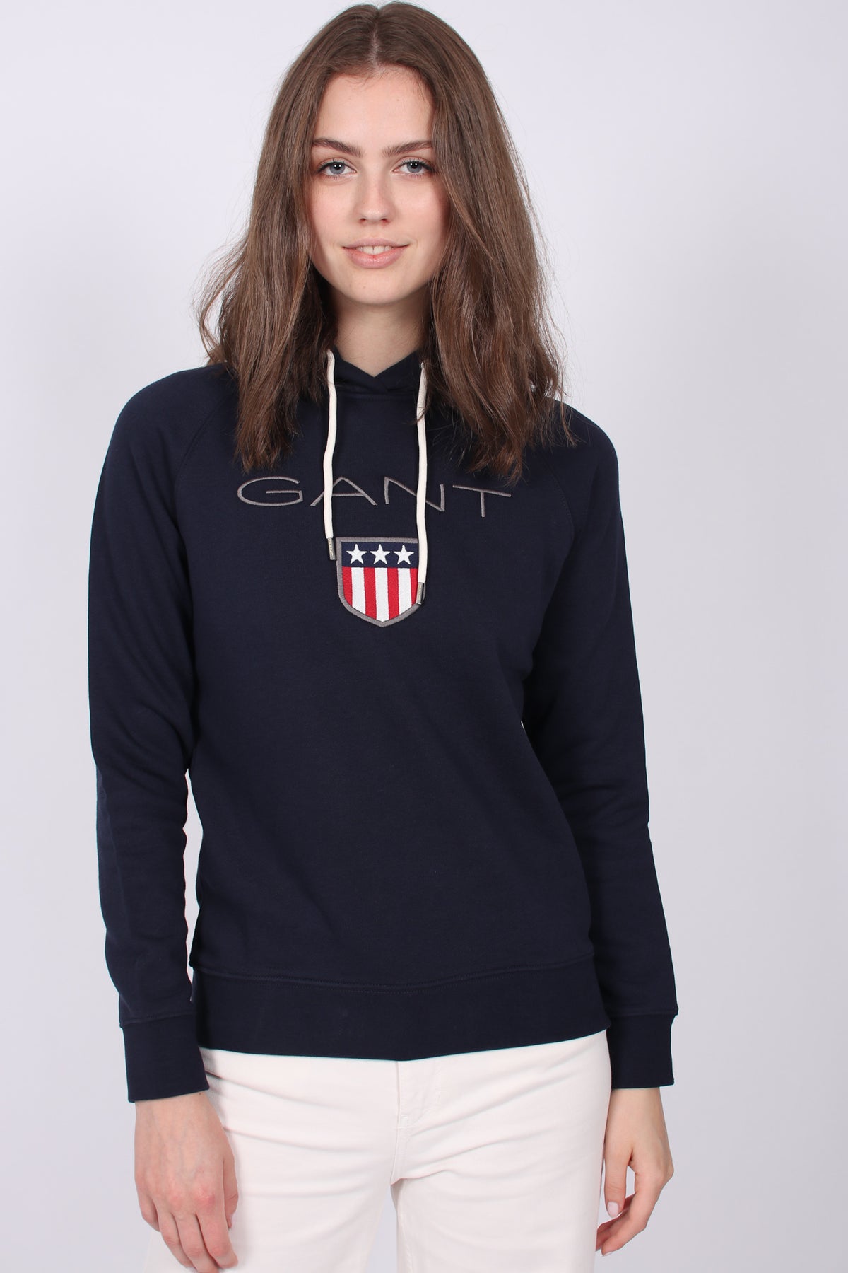 Gant Shield Sweat Hoodie - Evening Blue - GANT - Gensere - VILLOID.no