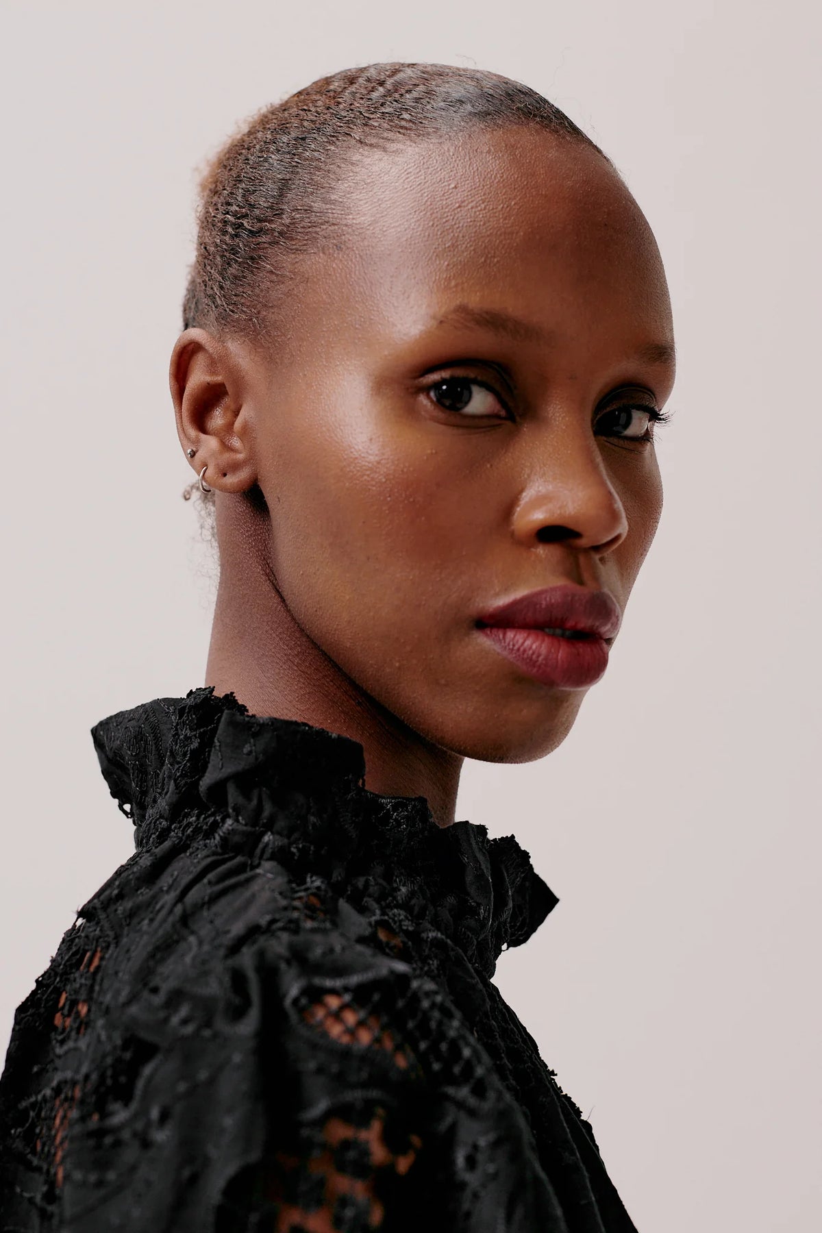 Ilia - Black