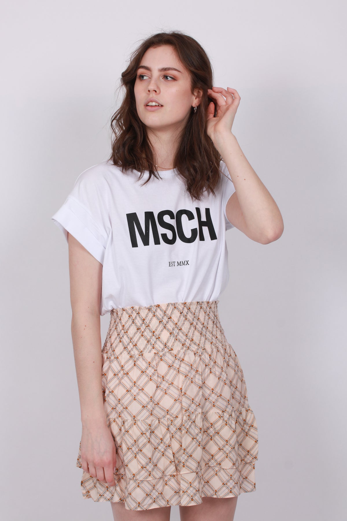 Alva MSCH STD Tee - White/Black - Moss Copenhagen - T-skjorter & Topper - VILLOID.no