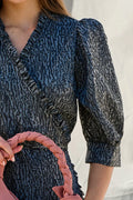Kamila Frill Dress - Svart