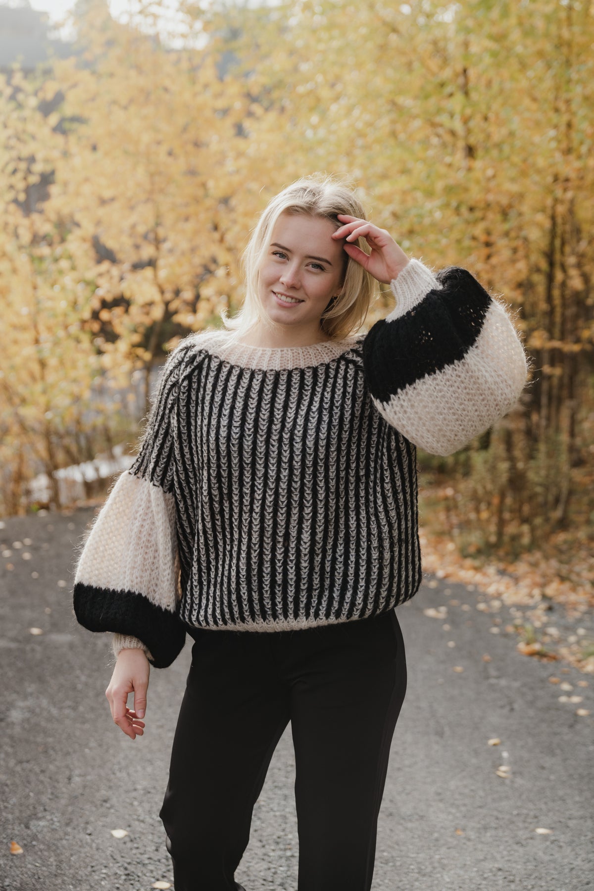 Liana Knit Sweater - Cream/Black