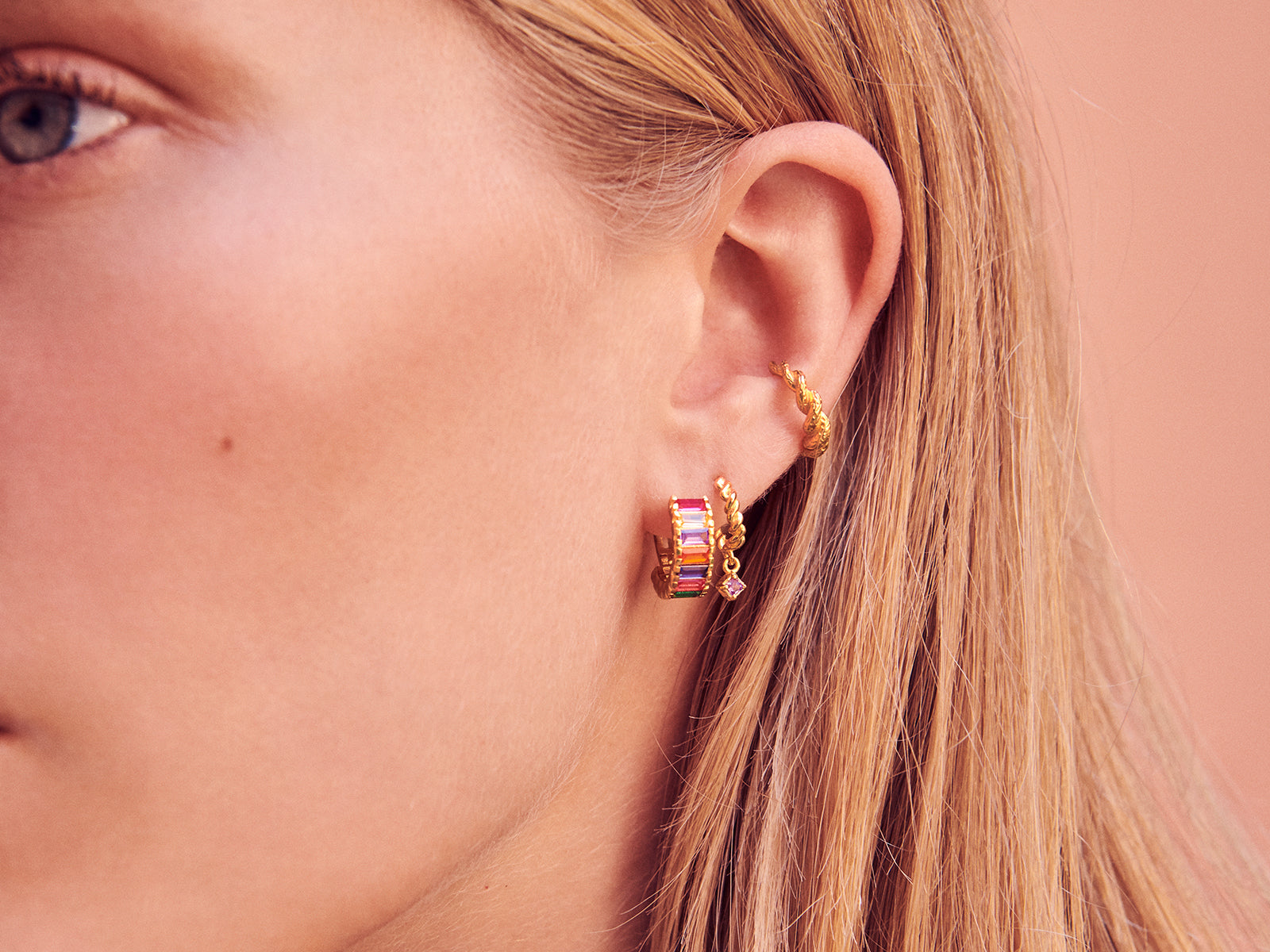 Myrna Earring - Gold - Maanesten - Tilbehør - VILLOID.no