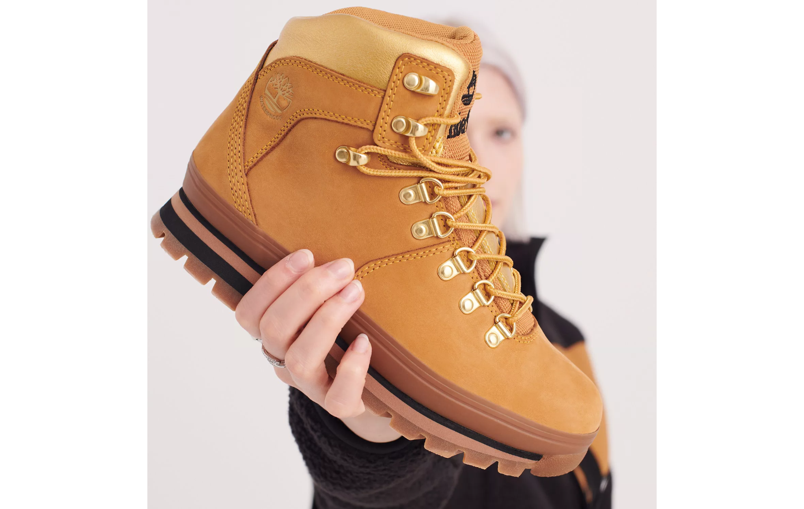 Euro Hiker - Wheat Nubuck With Gold