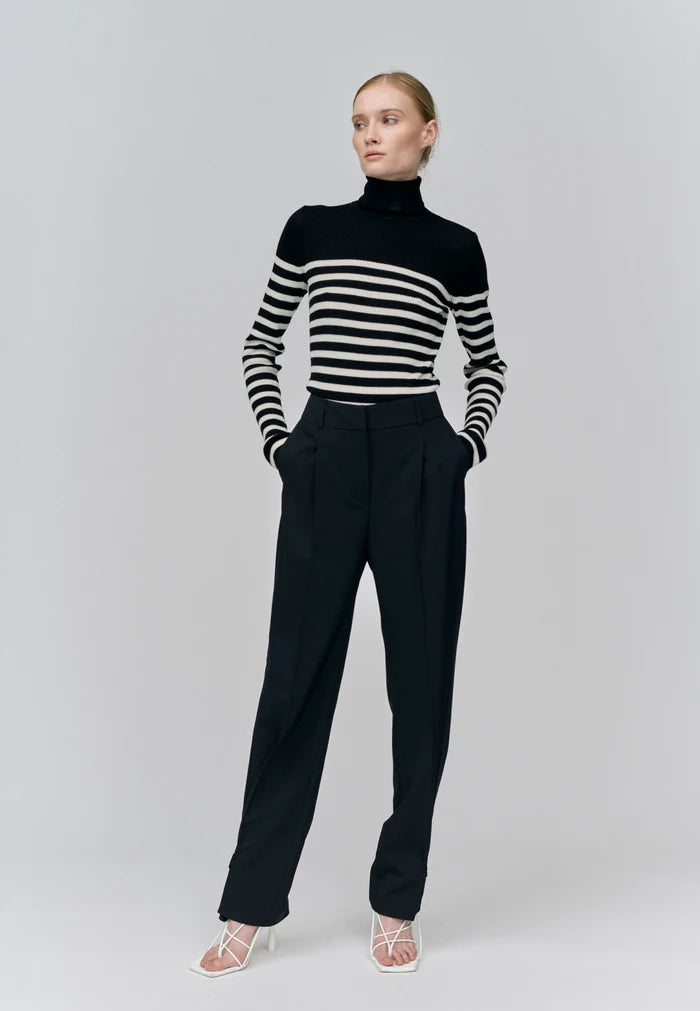 Logan Pants - Black