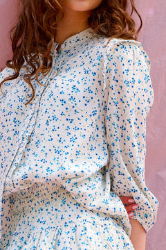 Maxima Blouse - Cream/Blue Flower
