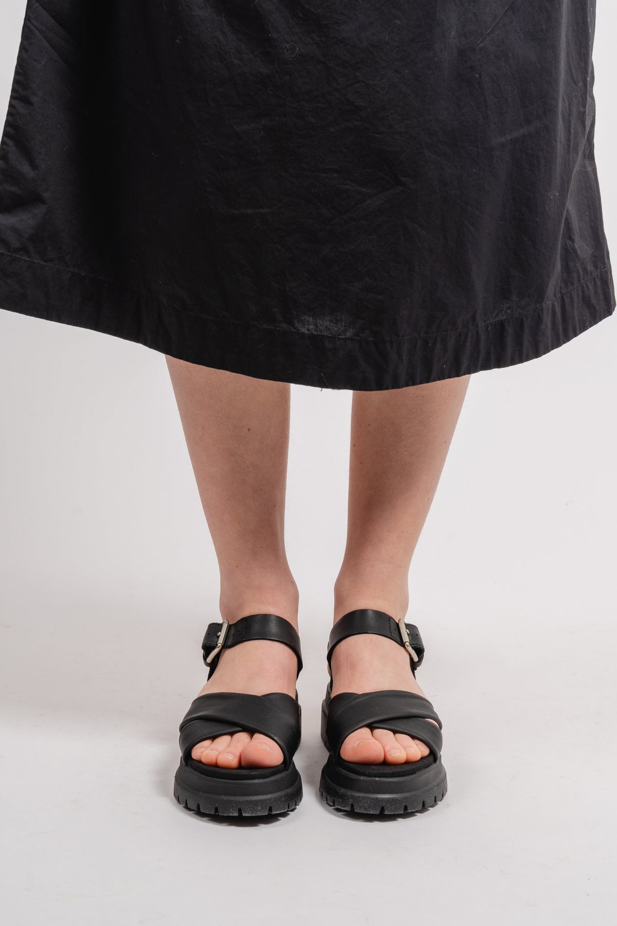 London Vibe Backstrap Sandal - Jet Black
