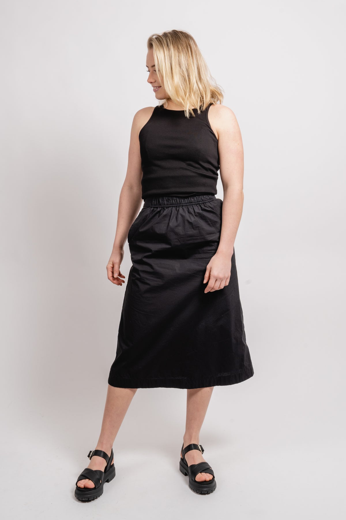 Annika 3 - Black