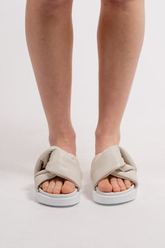 Soft Crossed - Off-White
