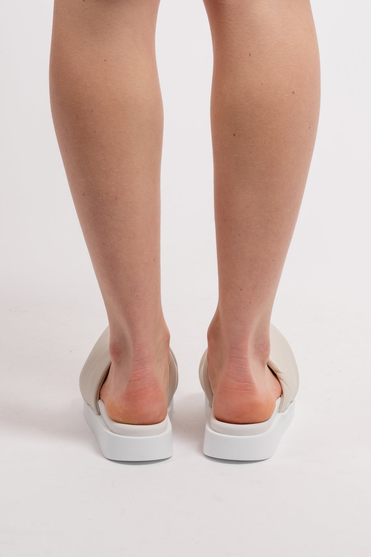 Soft Crossed - Off-White