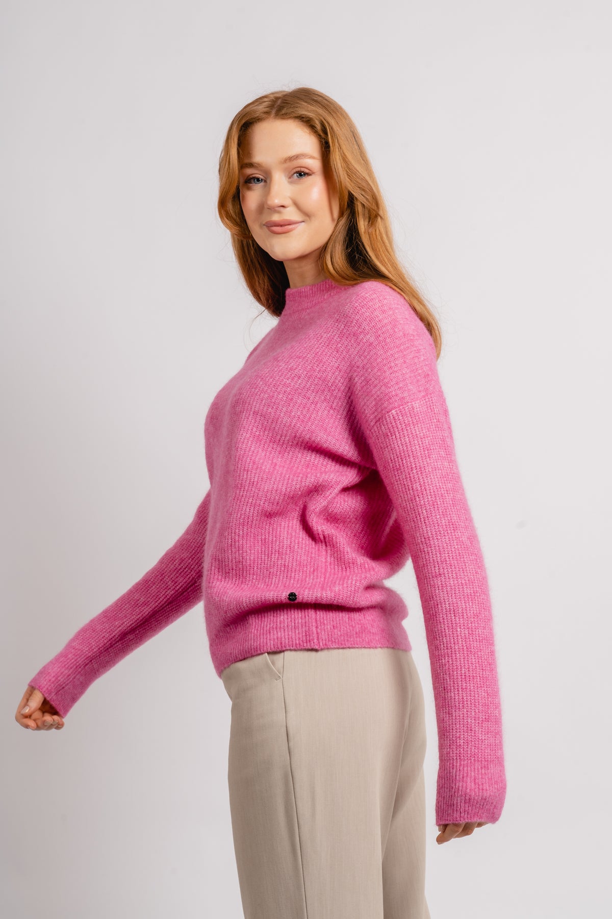 Alaya Sweater - Super Pink