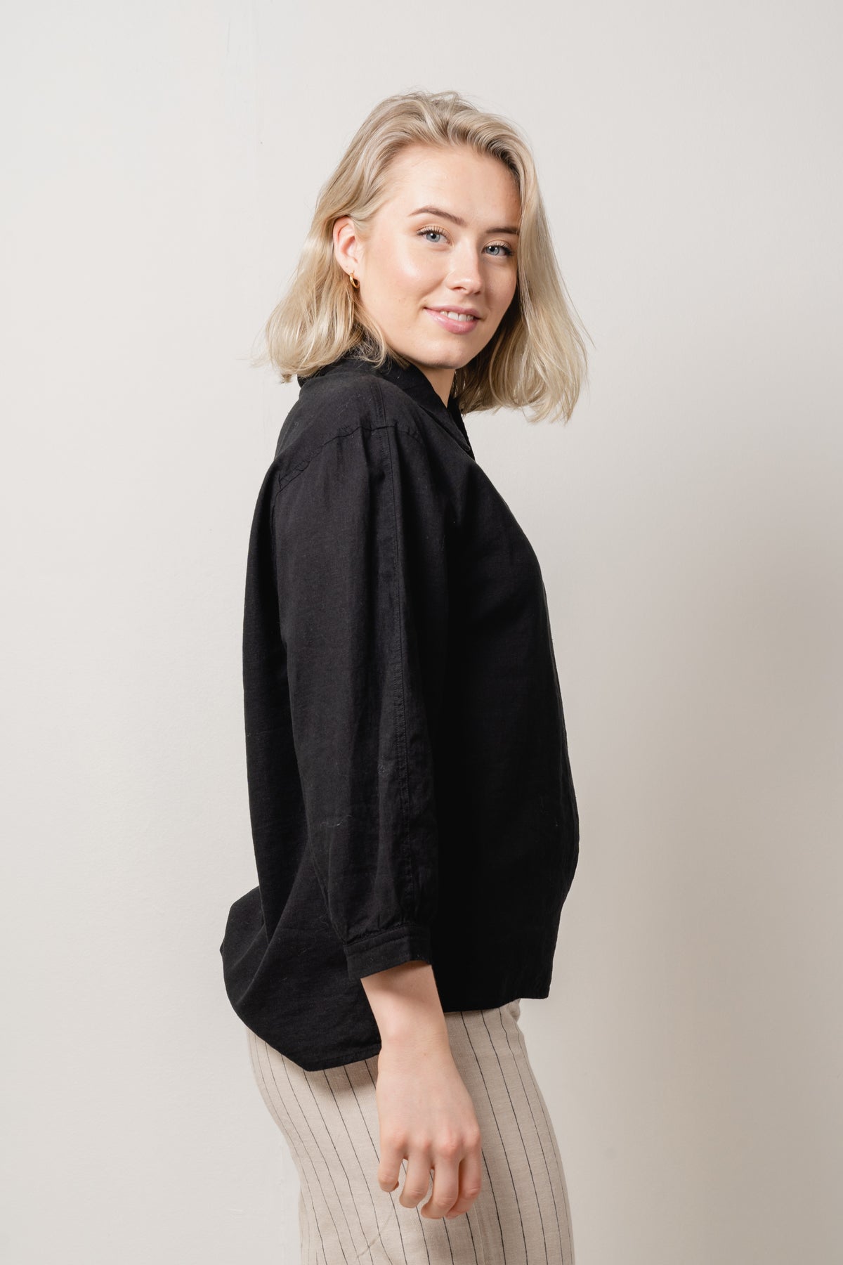 AmosIW Blus - Svart