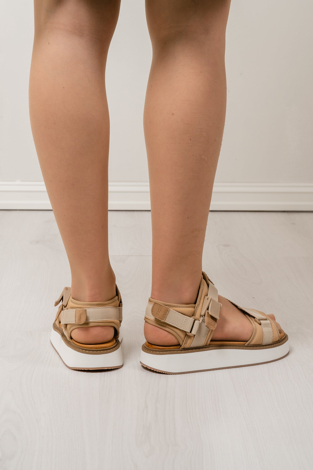Mono Strap Sandal - Nude