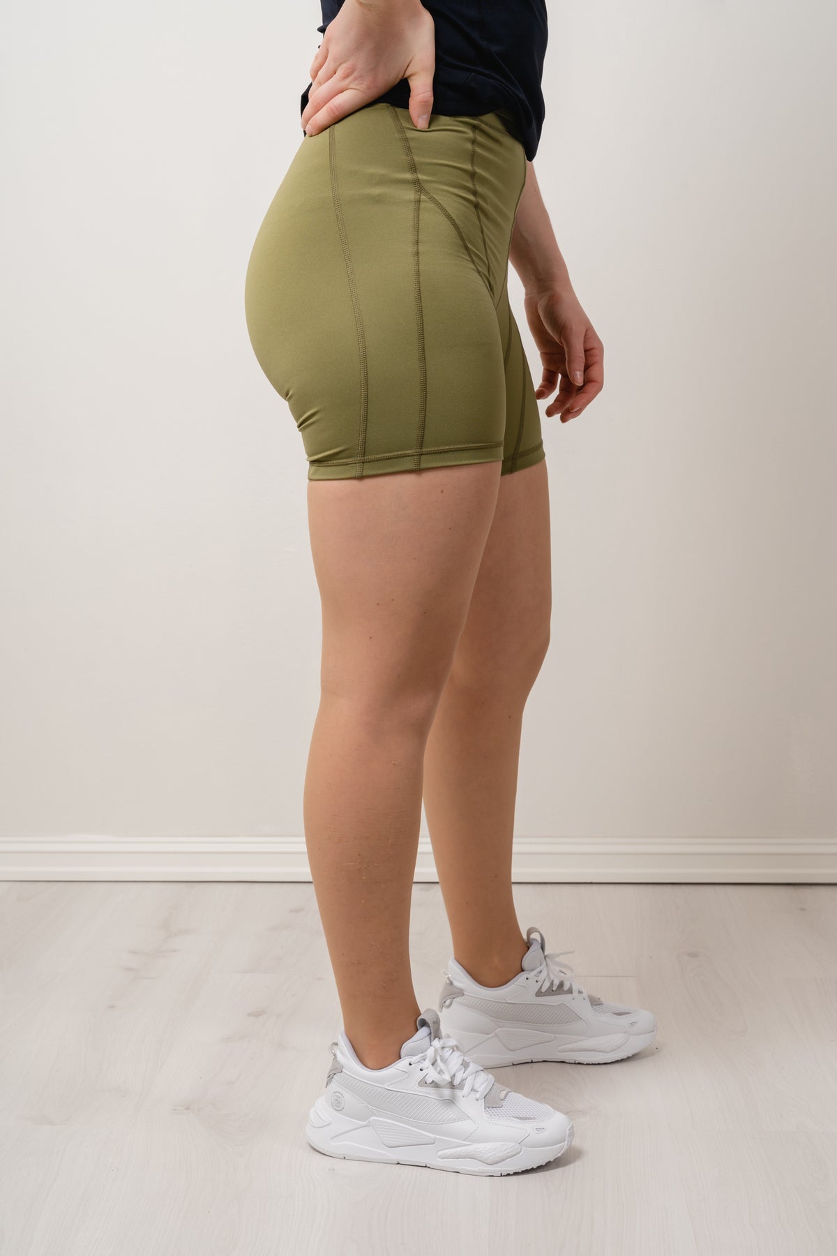 Chica Bike Shorts - Capulet Olive