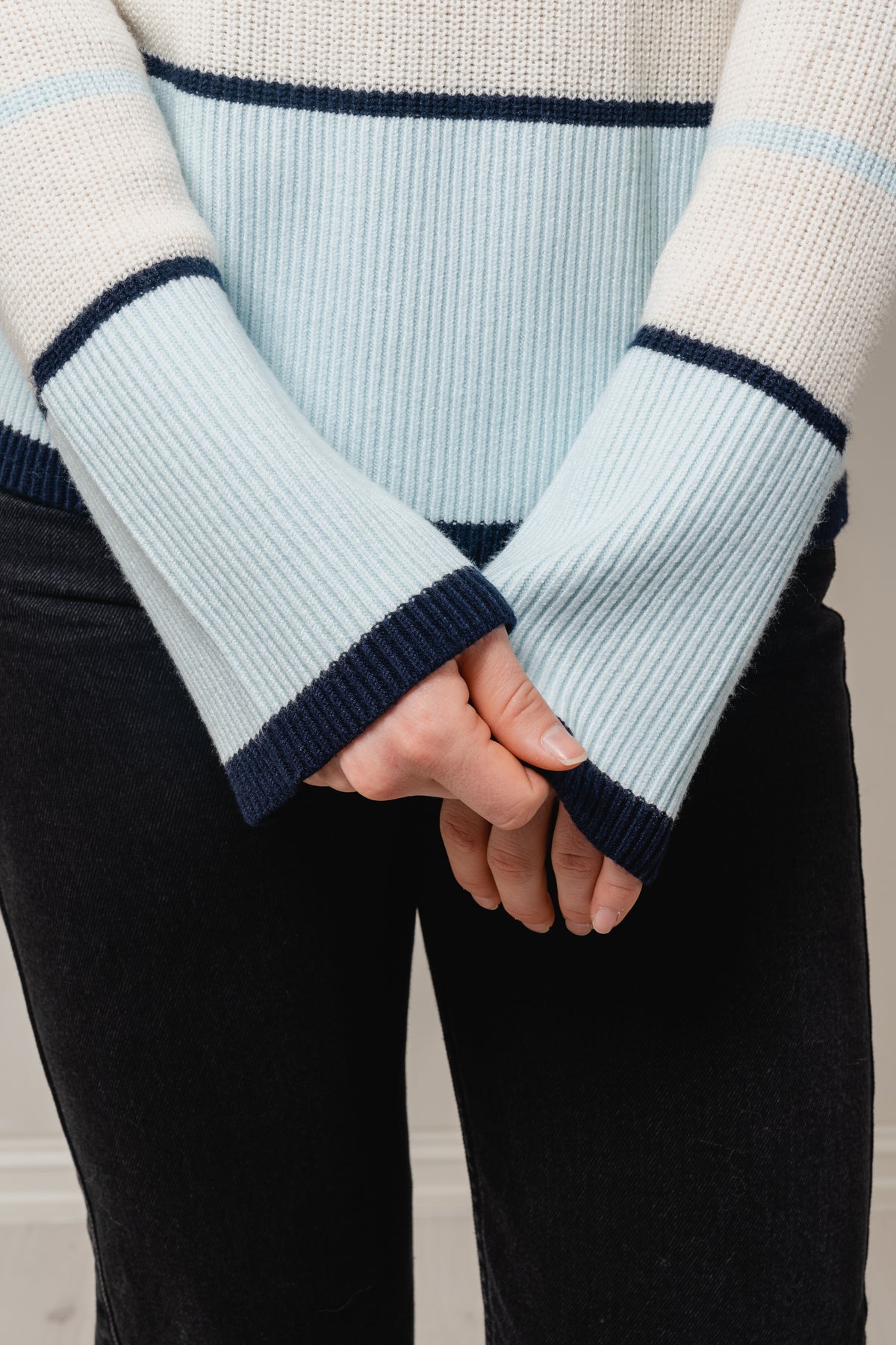 Kaina Jilli Pullover - Egret/Sky Cap