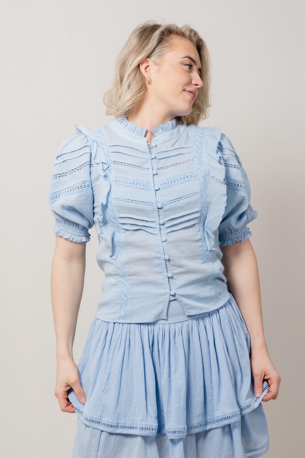 Sherry Blouse - Light Blue