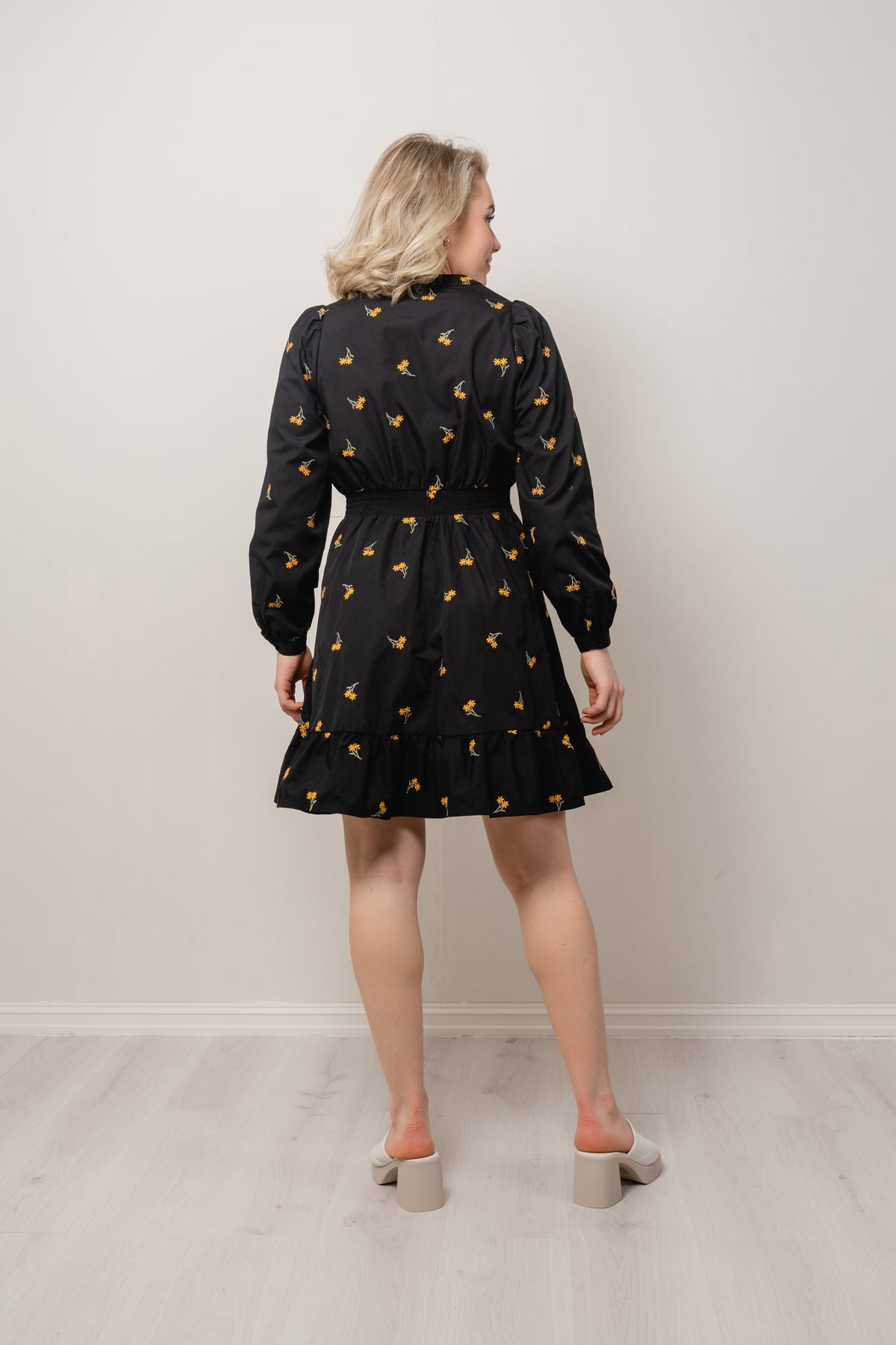 Nannie Nona Shirt Dress EMB - Black/Flower