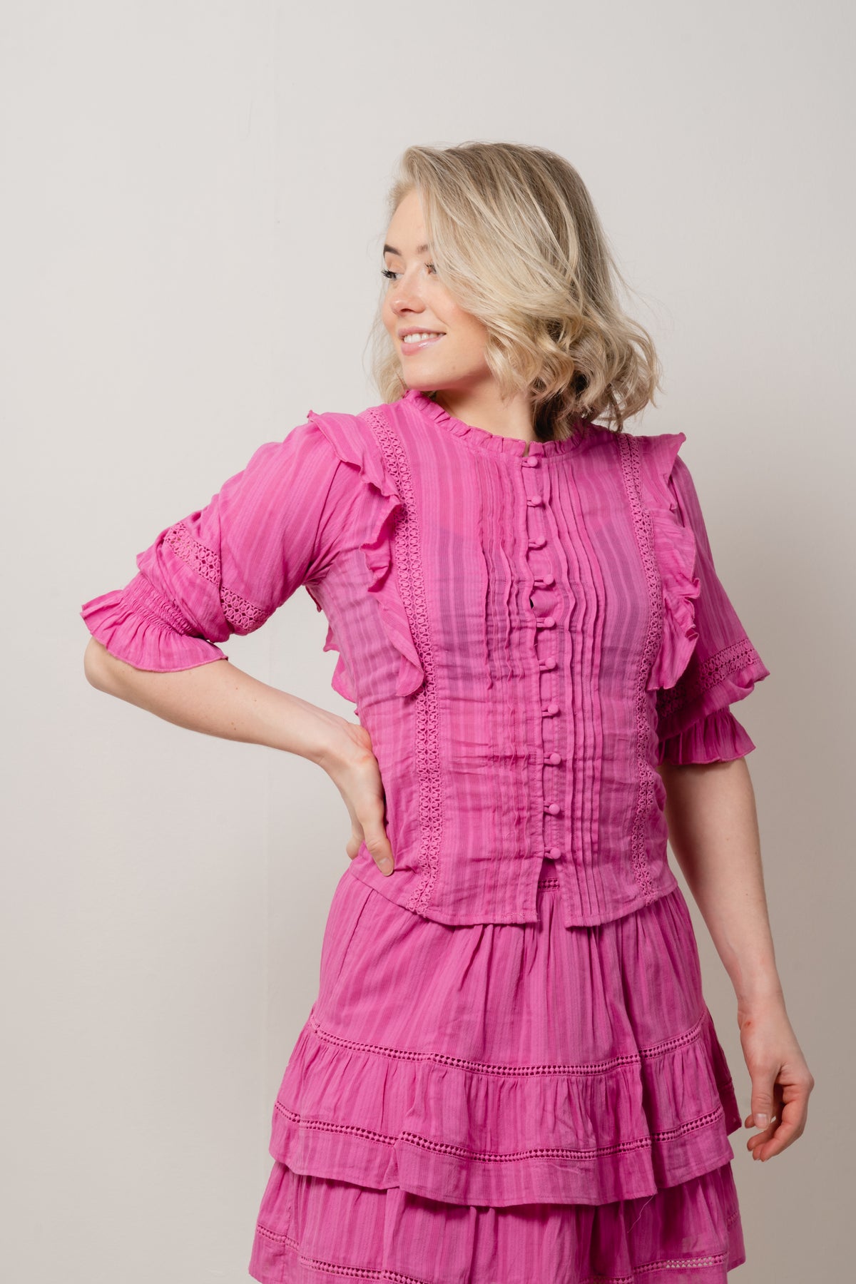 Rebekka Blouse - Super Pink