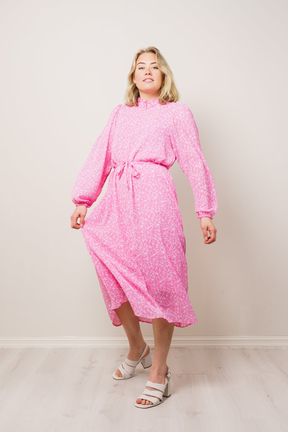 Elanina Rikkelie Dress Aop - White Flowers