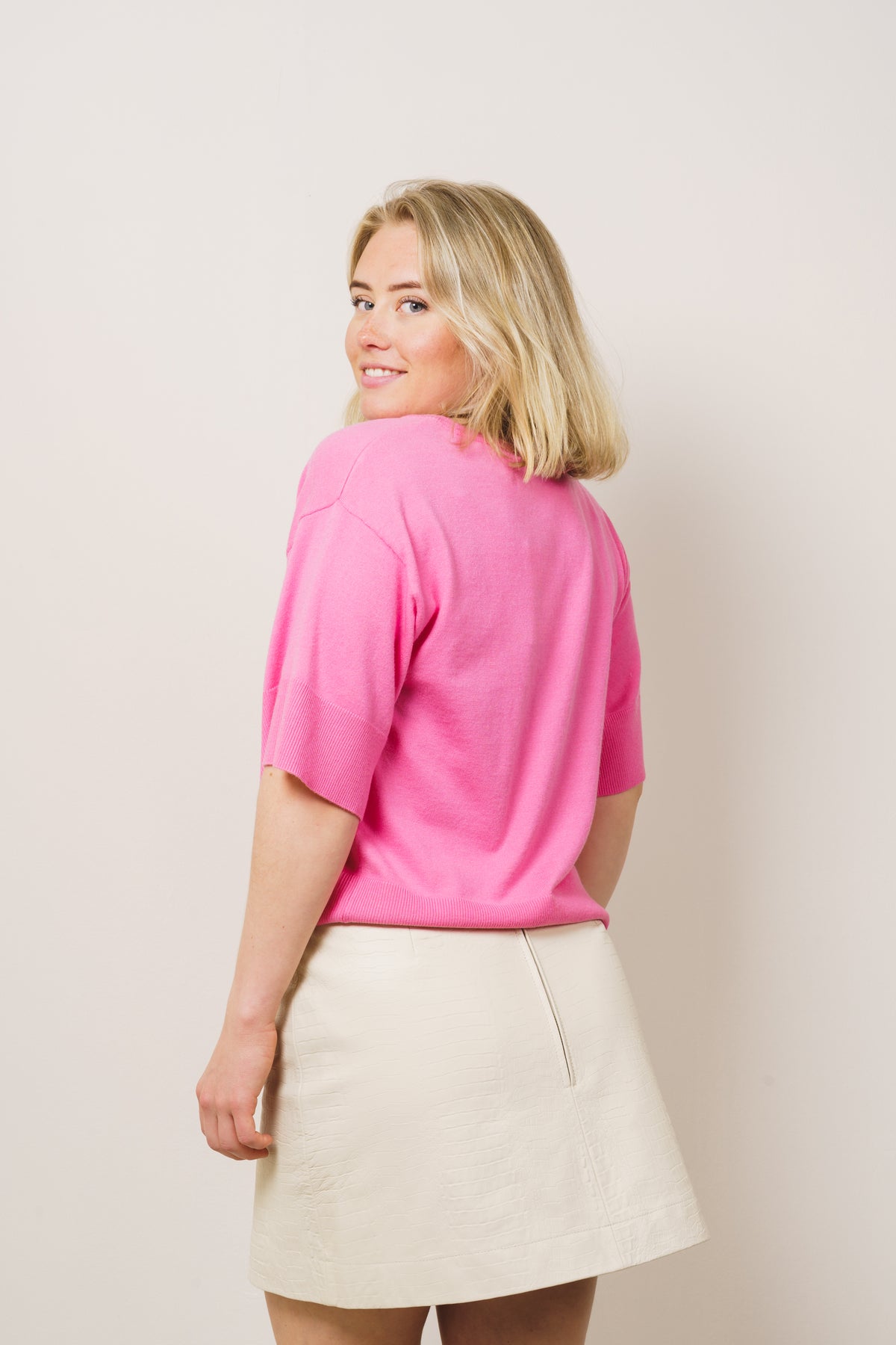 Eslina Rachelle 2/4 V Neck Pullover - Aurora Pink