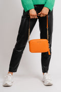 Jet Set Medium Pebbled Leather Crossbody Bag - Apricot
