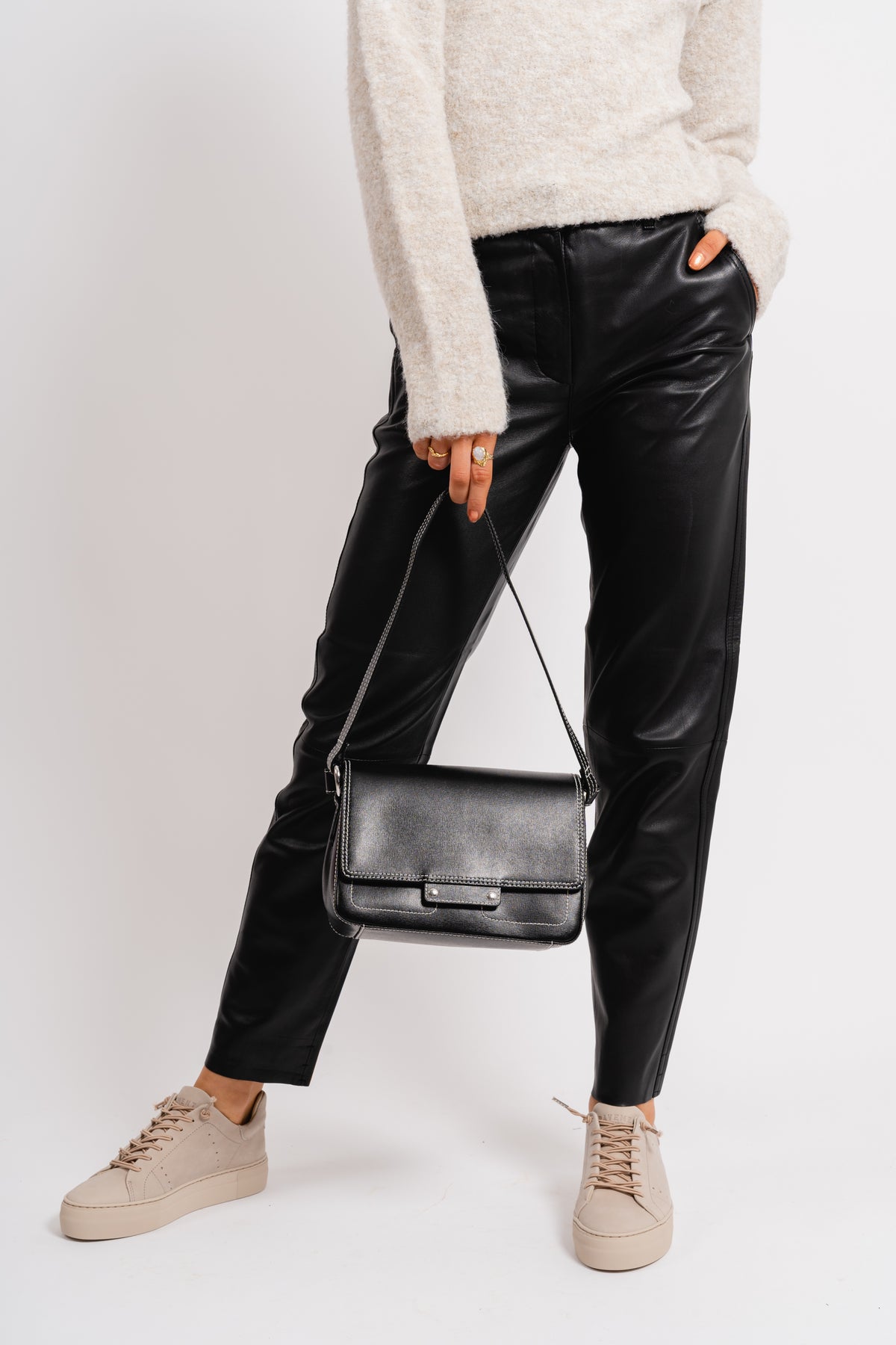 Honey Fun Florence - Black