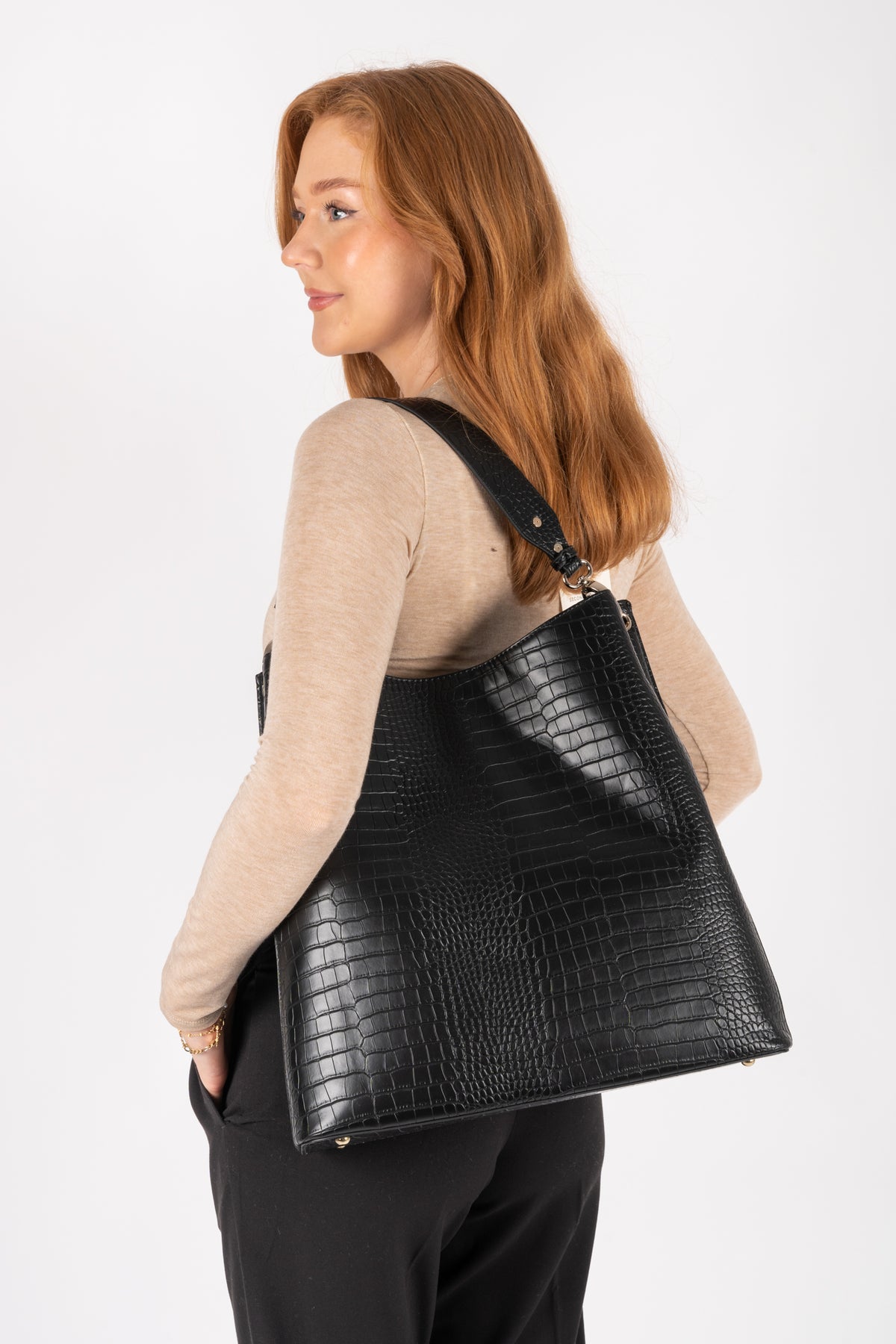 Solid Kayna Bag - Black