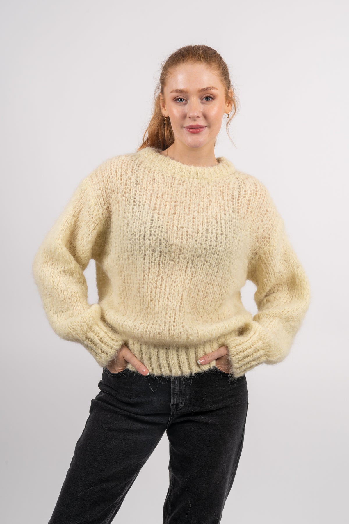 Leonnie Alpaca Pullover - Light Yellow