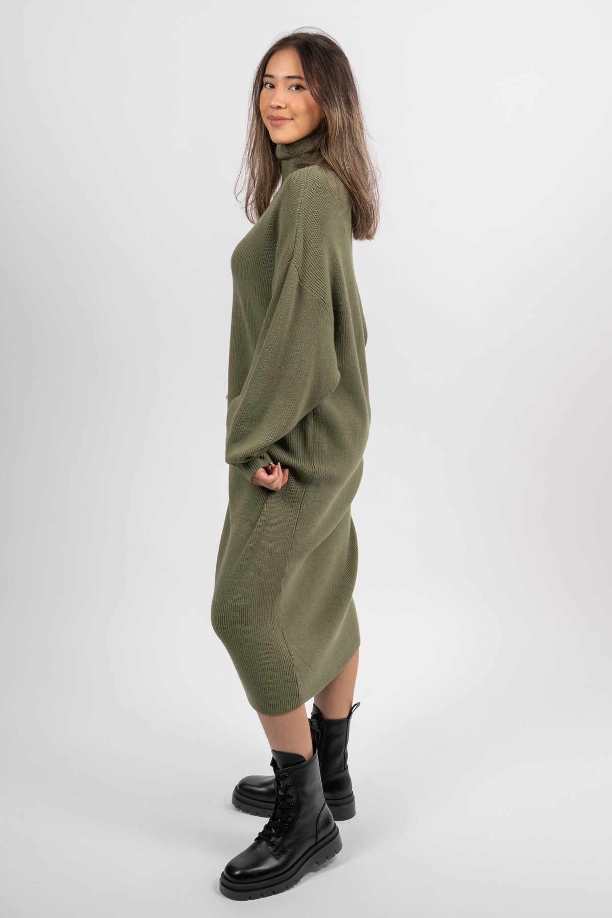 Magnea Rachelle Rib Dress - Olivine