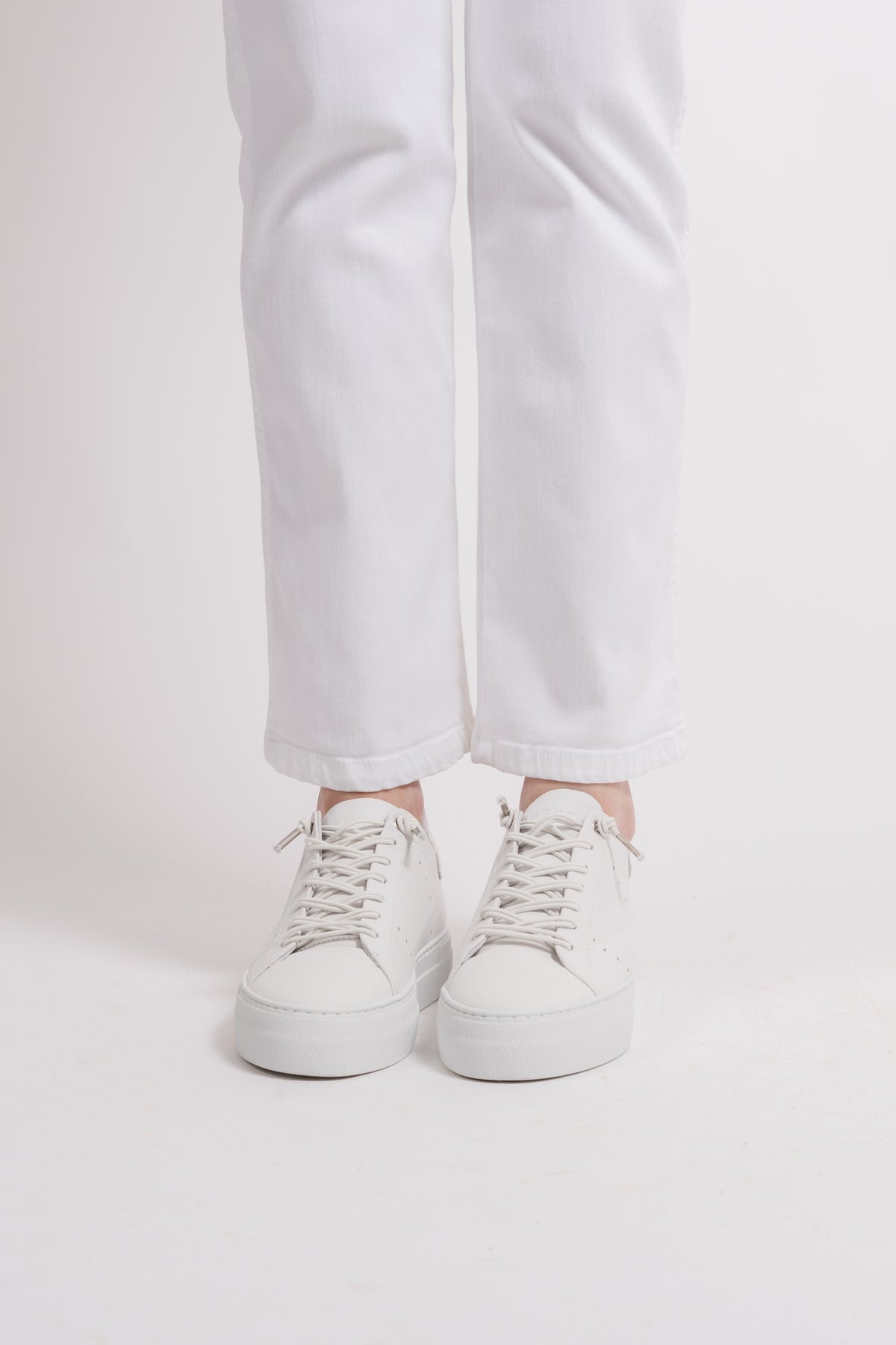 Ibi - White