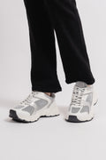 Standout - White/Sil