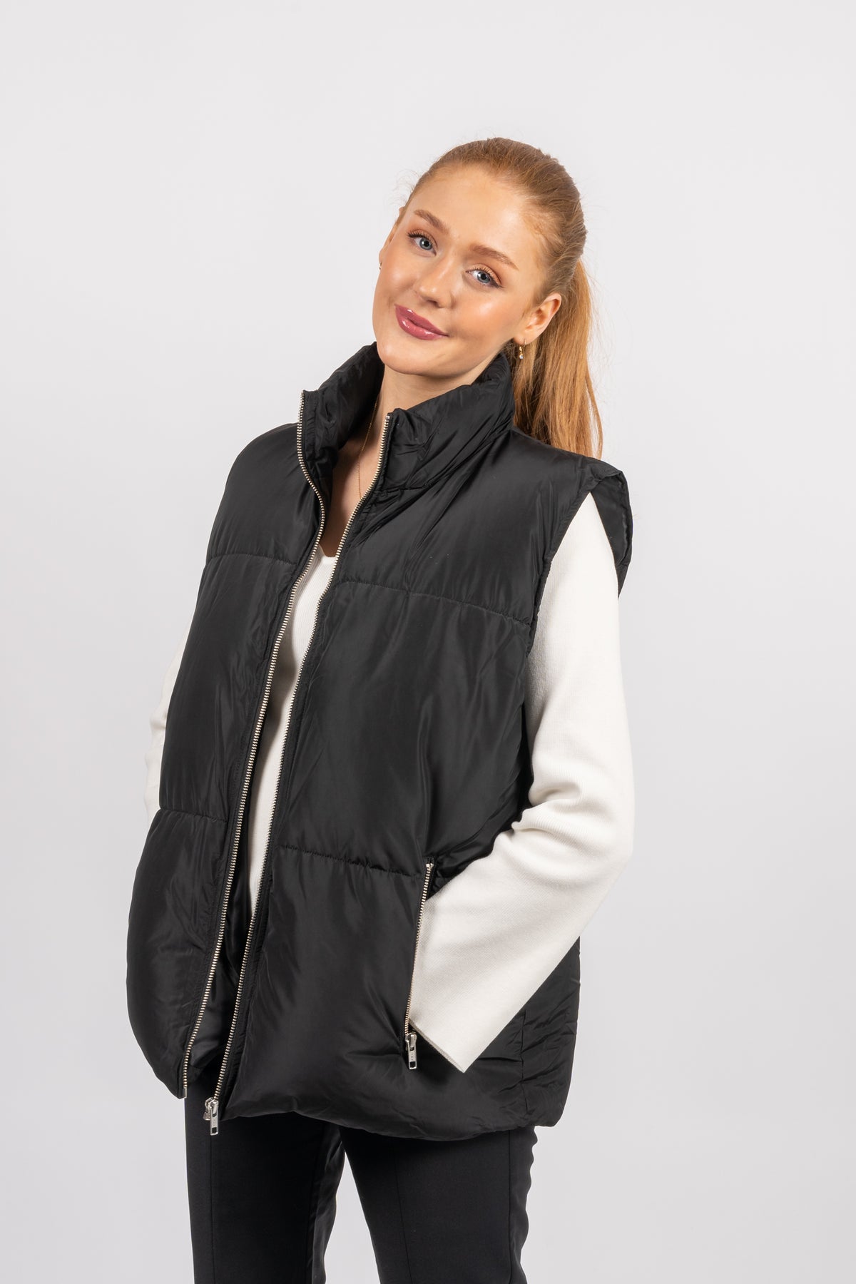Gibella 15 - Black