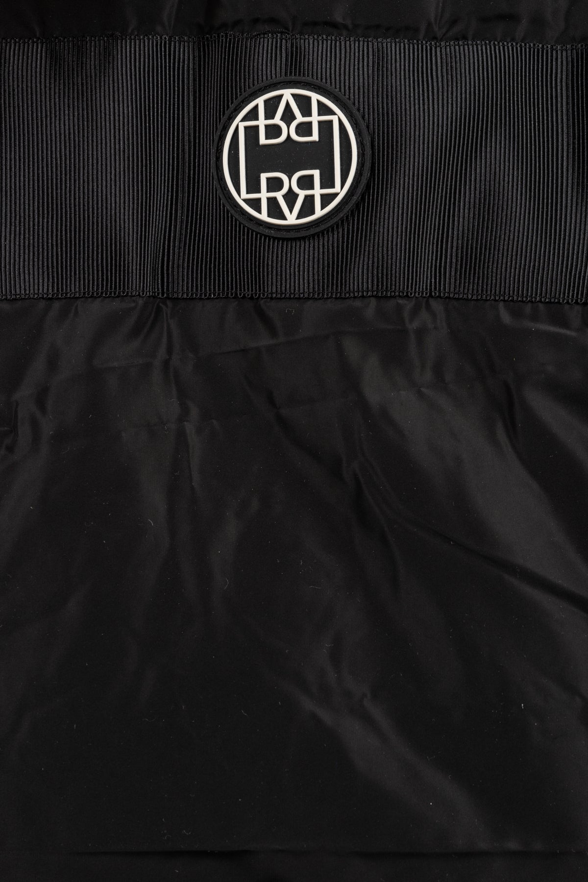 Gibella 15 - Black