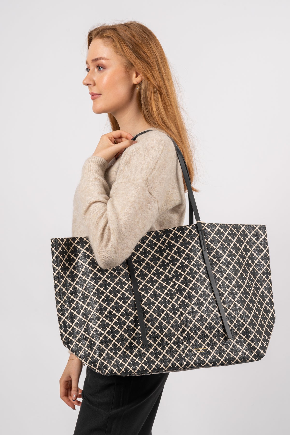 Abi Printed Tote Bag - Black