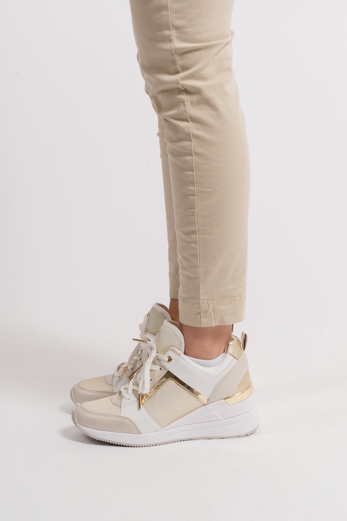 Georgie Trainer - Pale Gold Multi