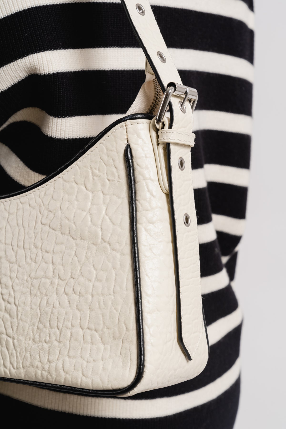 Jennifer New Zealand - White/Black
