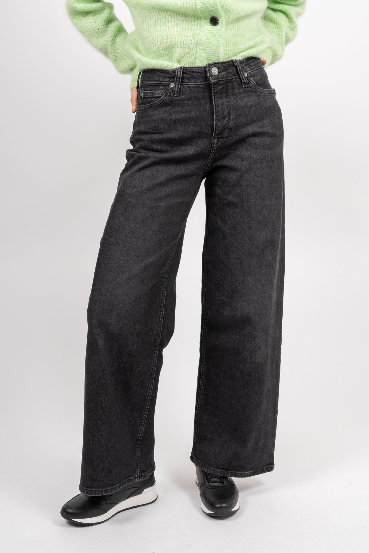 Stella A Line - Ash