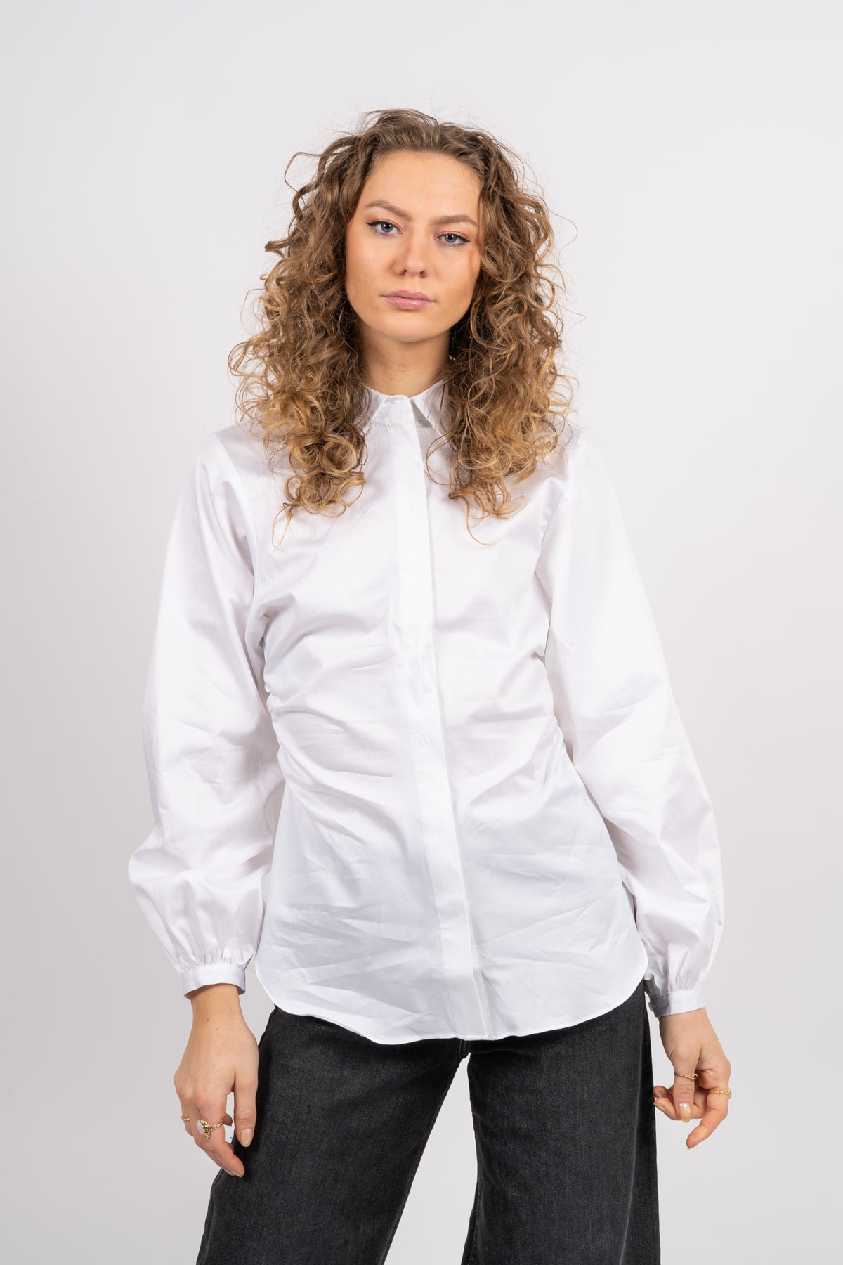Silvie Ls Ruched Shirt - Snow White