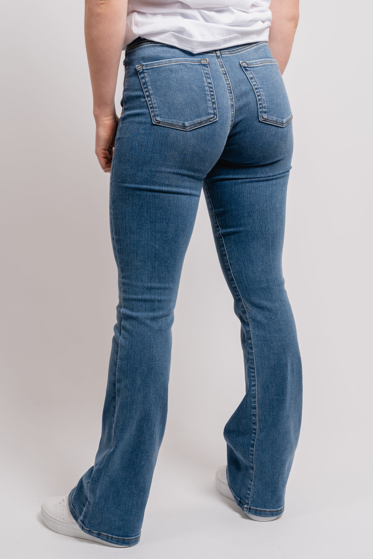 Tara Jeans Wash Cool Barcelona - Denim Blue