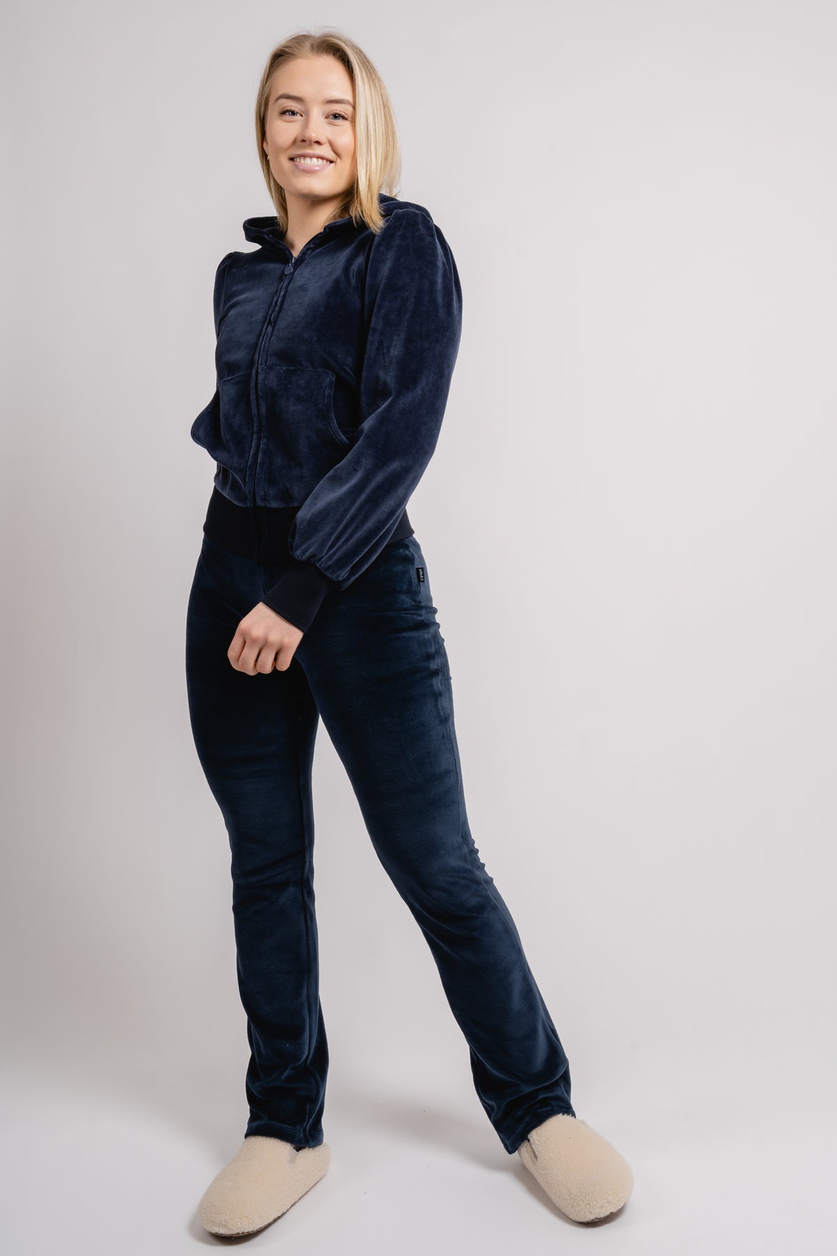 Mynde Velour Pants - Navy