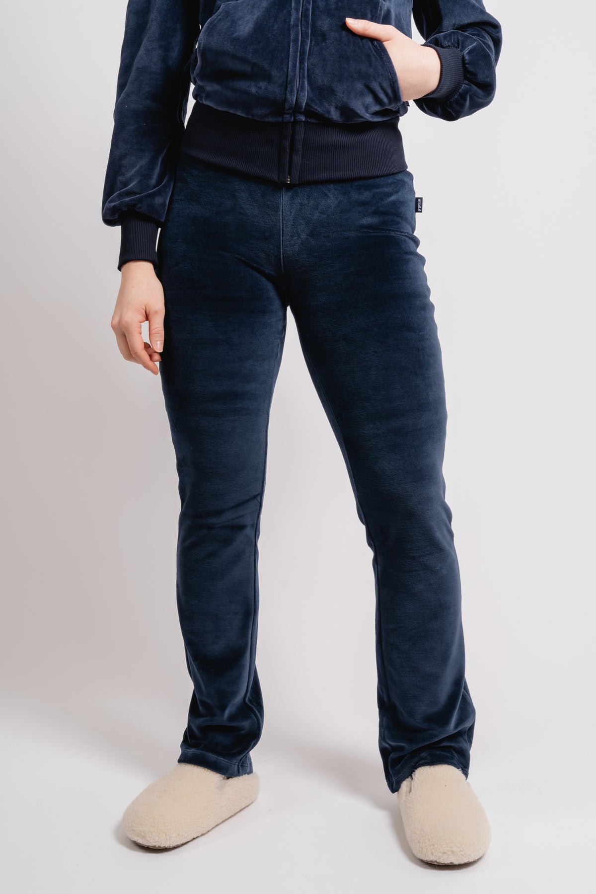 Mynde Velour Pants - Navy