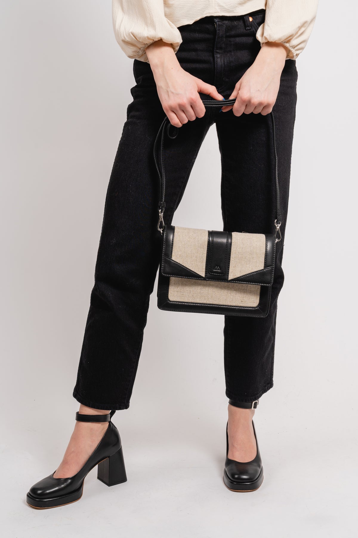Jane Cross Bag - Black/Offwhite